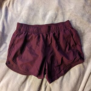 Women's Medium Athletic Works Driworks Burgundy Shorts